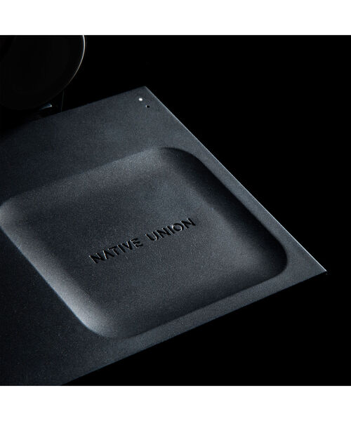 Native Union(ネイティブユニオン)の「NATIVE UNION / SNAP 3-IN-1 MAGNETIC WIRELESS CHARGER(スマホグッズ・メンズ・ブラック・ONE SIZE)」の20枚目の写真
