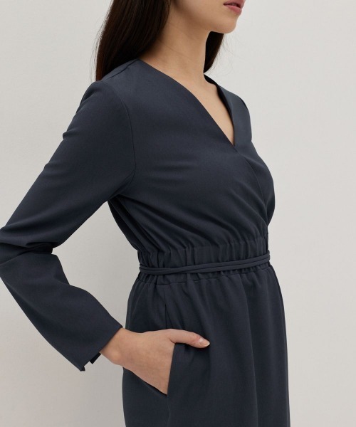 Love,Bonito（ラブボニート）の「メリダ フォールドオーバーVネックコラムドレス（ワンピース・レディース・パープル/ブルー・MEDIUM/SMALL/X-SMALL/LARGE）」の21枚目の写真