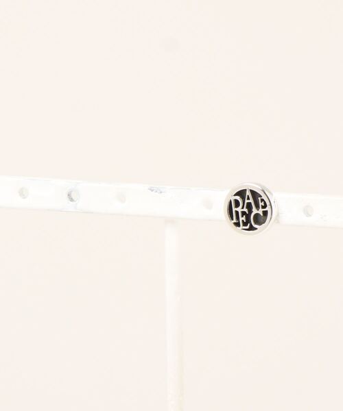 SAINTS(セインツ)の「【SAINTS】LOVE&PEACE COLLECTION - LOVE&PEACE モチーフピアス ブラック(ピアス(片耳用)・レディース・ブラック系その他/ブラック系その他2・FREE)」の2枚目の写真