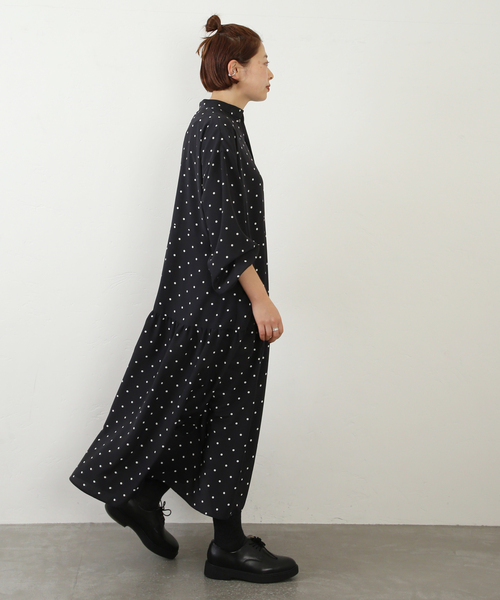 JOURNAL STANDARD LUXE(ジャーナルスタンダード ラックス)の「ドット ティアードワンピース(ワンピース・レディース・ブラック・FREE)」の4枚目の写真