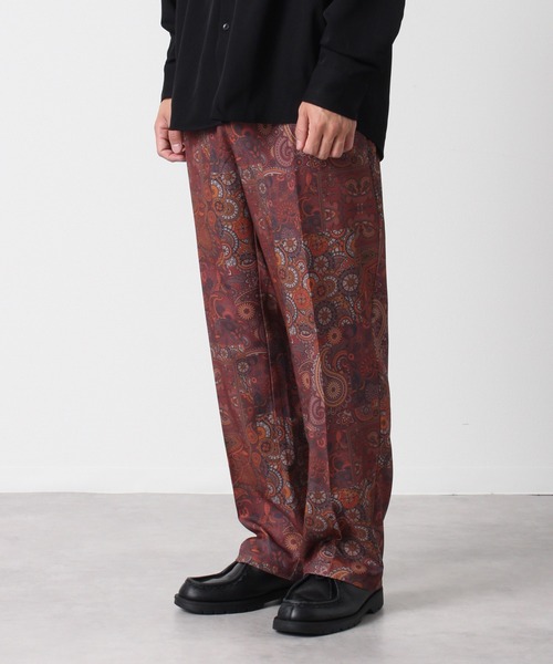 Art re A select（アトリエセレクト）の「Drape Georgette Whole Pattern Wide Pants/ドレープジョーゼット 総柄 リラックスフィット センタープリーツ ワイドパンツ（その他パンツ・メンズ・ブラック系その他2/グレー系その他/ブラウン系その他/ブラック系その他/ブラック系その他3/ブラウン系その他2・M/L）」の5枚目の写真