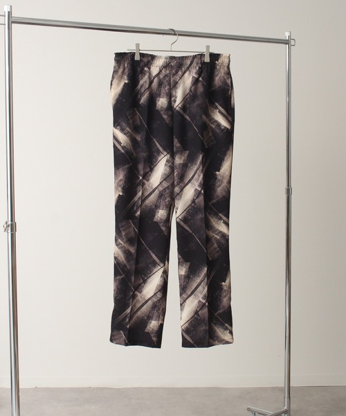 Art re A select（アトリエセレクト）の「Drape Georgette Whole Pattern Wide Pants/ドレープジョーゼット 総柄 リラックスフィット センタープリーツ ワイドパンツ（その他パンツ・メンズ・ブラック系その他2/グレー系その他/ブラウン系その他/ブラック系その他/ブラック系その他3/ブラウン系その他2・M/L）」の10枚目の写真