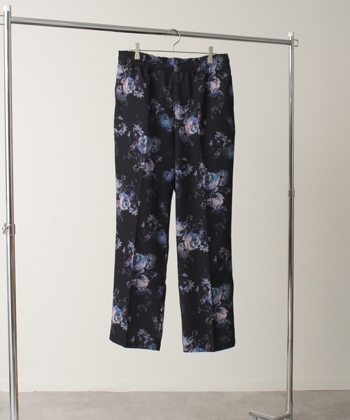 Art re A select（アトリエセレクト）の「Drape Georgette Whole Pattern Wide Pants/ドレープジョーゼット 総柄 リラックスフィット センタープリーツ ワイドパンツ（その他パンツ・メンズ・ブラック系その他2/グレー系その他/ブラウン系その他/ブラック系その他/ブラック系その他3/ブラウン系その他2・M/L）」の7枚目の写真