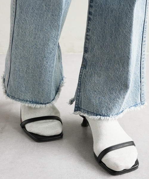 DISCOAT（ディスコート）の「ラインピンヒールサンダル（サンダル・レディース・パープル/ブラック/オフホワイト・MEDIUM/LARGE）」の4枚目の写真