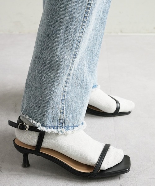 DISCOAT（ディスコート）の「ラインピンヒールサンダル（サンダル・レディース・パープル/ブラック/オフホワイト・MEDIUM/LARGE）」の6枚目の写真