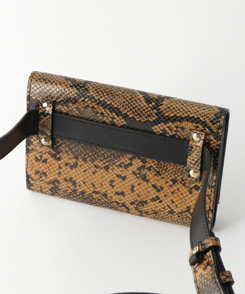 Spick & Span(スピックアンドスパン)の「【GESTUZ】ウエストバッグ(ボディバッグ/ウエストポーチ・レディース・イエロー・FREE)」の5枚目の写真