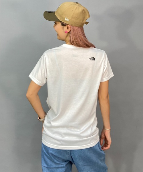 THE NORTH FACE(ザノースフェイス)の「THE NORTH FACE/ザ・ノース・フェイス ルーズシルエット/無地ビッグロゴTシャツ NTW32354(Tシャツ/カットソー・レディース・ブラック/ホワイト/ベージュ・L/XL)」の5枚目の写真