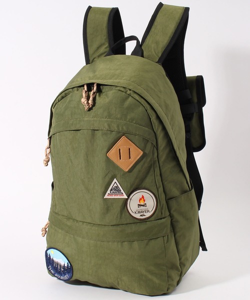 KRIFF MAYER（クリフメイヤー）の「【KRIFF MAYER/クリフメイヤー】ワッペンデイパック(ベルクロポーチ付き)（バックパック/リュック・メンズ・ベージュ/ネイビー/カーキ/ブラック・FREE）」の3枚目の写真