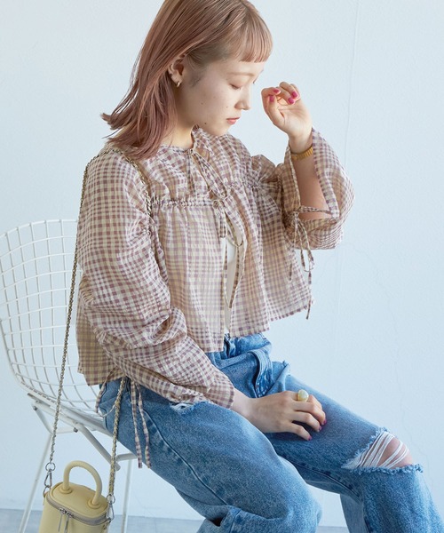 w closet(ダブルクローゼット)の「【前後2WAY】ドロストギャザープルオーバー(シャツ/ブラウス・レディース・パープル/オフホワイト/サックスブルー・FREE)」の17枚目の写真