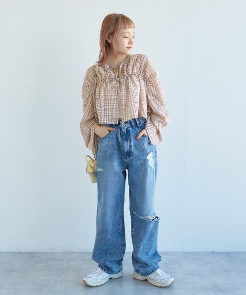 w closet(ダブルクローゼット)の「【前後2WAY】ドロストギャザープルオーバー(シャツ/ブラウス・レディース・パープル/オフホワイト/サックスブルー・FREE)」の18枚目の写真
