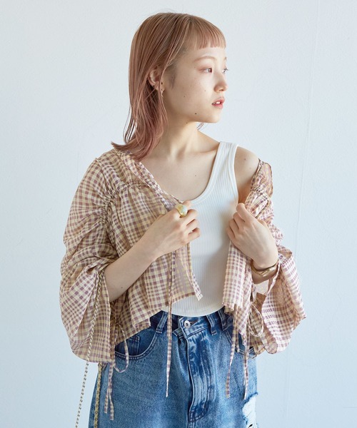 w closet(ダブルクローゼット)の「【前後2WAY】ドロストギャザープルオーバー(シャツ/ブラウス・レディース・パープル/オフホワイト/サックスブルー・FREE)」の20枚目の写真