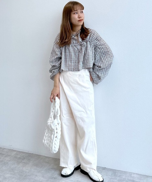w closet(ダブルクローゼット)の「【前後2WAY】ドロストギャザープルオーバー(シャツ/ブラウス・レディース・パープル/オフホワイト/サックスブルー・FREE)」の11枚目の写真