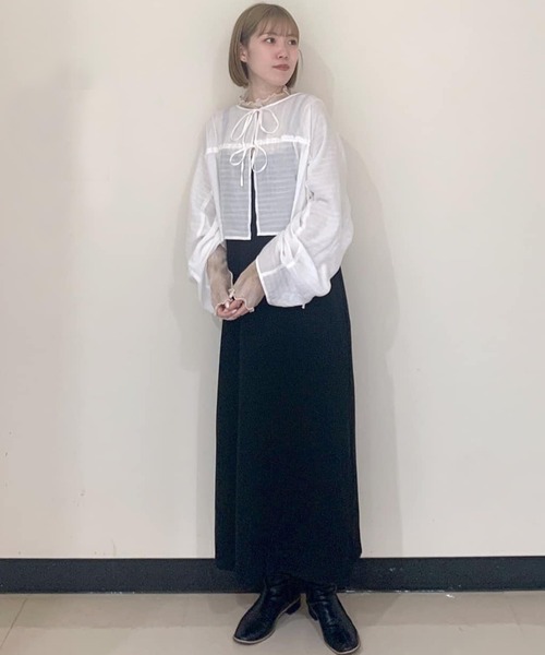w closet(ダブルクローゼット)の「【前後2WAY】ドロストギャザープルオーバー(シャツ/ブラウス・レディース・パープル/オフホワイト/サックスブルー・FREE)」の8枚目の写真