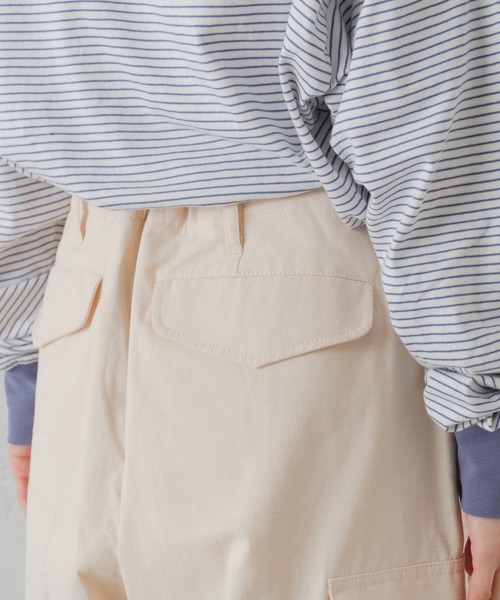 WHIMSIC（ウィムジック）の「【UNISEX】M-65フィールドカーゴショートパンツ（カーゴパンツ・メンズ・アイボリー/ブルー/ブラック・FREE）」の10枚目の写真