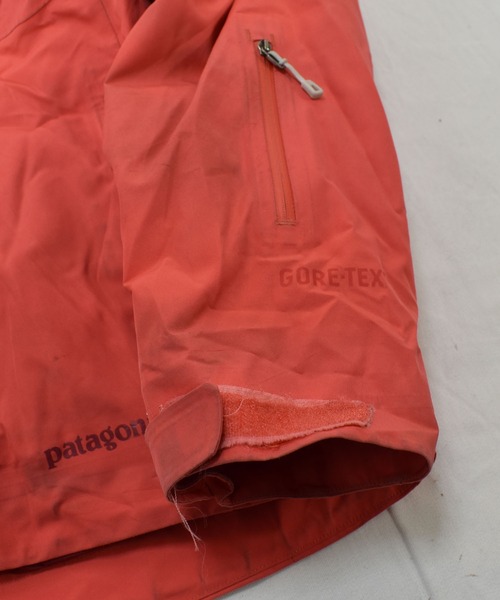 patagonia（パタゴニア）の「【ヴィンテージ古着】Patagonia / パタゴニア RECCO GORE-TEX パウダーボウルジャケット マウンテンパーカー（ブルゾン・レディース・ピンク・MEDIUM）」の7枚目の写真