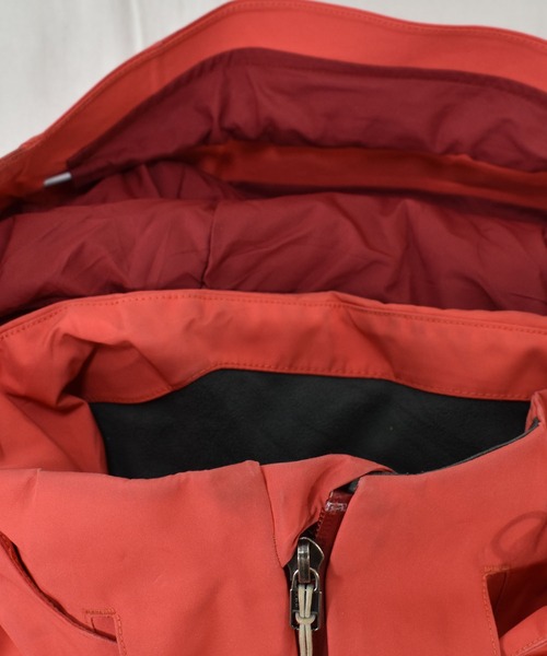 patagonia（パタゴニア）の「【ヴィンテージ古着】Patagonia / パタゴニア RECCO GORE-TEX パウダーボウルジャケット マウンテンパーカー（ブルゾン・レディース・ピンク・MEDIUM）」の3枚目の写真