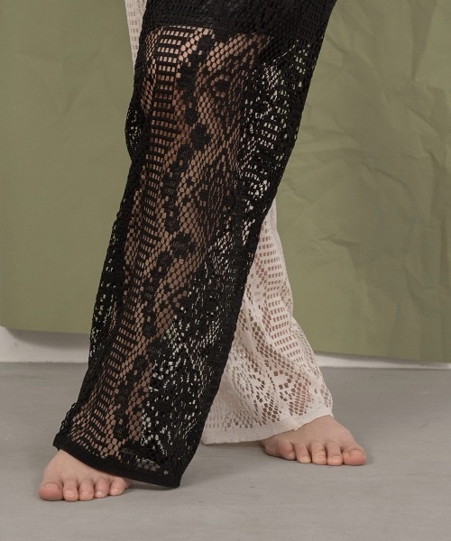 I_am（アイアム）の「cut lace straight pants（その他パンツ・レディース・ブラック/アイボリー・FREE）」の5枚目の写真