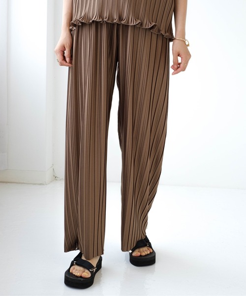 Meli rich（メリーリッチ）の「【セットアップ対応】ランダムプリーツパンツ（その他パンツ・レディース・ブラック/パープル/アイボリー/モカ/グレイッシュベージュ・MEDIUM）」の4枚目の写真