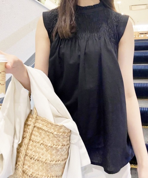 Meli rich（メリーリッチ）の「リネンタッチシャーリングノースリーブブラウス（シャツ/ブラウス・レディース・ネイビー/ホワイト/ライトブルー/ブラック/ピンク/イエロー/オレンジ/ミント・MEDIUM）」の3枚目の写真