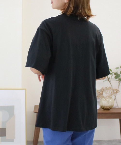 Social GIRL(ソーシャルガール)の「スリットロゴTシャツ(Tシャツ/カットソー・レディース・ブラック/オフホワイト/ベージュ/ライトグリーン・M)」の12枚目の写真