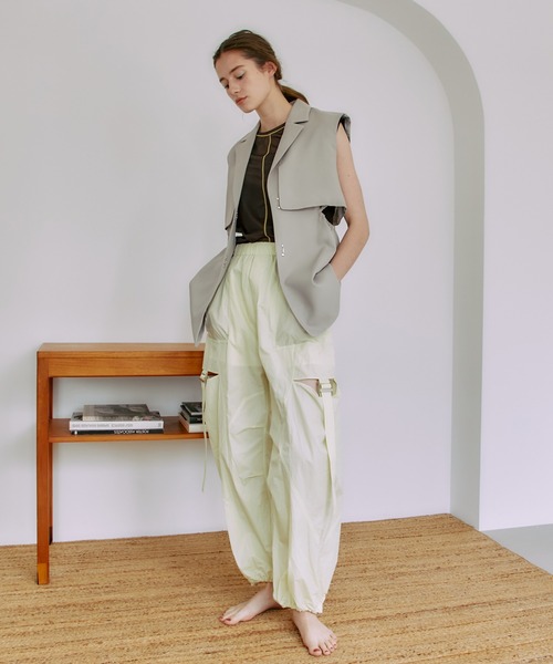 PUBLIC TOKYO（パブリックトウキョウ）の「【国産】シアースリットワークナイロンパンツ/カーゴパンツ（カーゴパンツ・レディース・ブラック/ライム・FREE）」の22枚目の写真