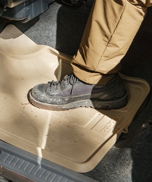 DULTON(ダルトン)の「DEEP TRAY FRONT MAT /ディープ トレイ フロント マット(アウトドアグッズ・メンズ・ネイビー/グレー/オリーブ/ダークベージュ・FREE)」の14枚目の写真