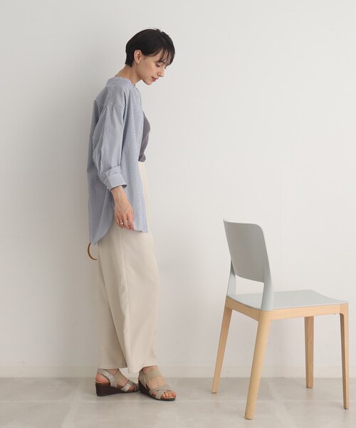 DRESKIP（ドレスキップ）の「◆パール調釦でレディに魅せる バンドカラー七分袖ブラウス（シャツ/ブラウス・レディース・オフホワイト/ブルー系2/ピンク系7・02/03）」の17枚目の写真