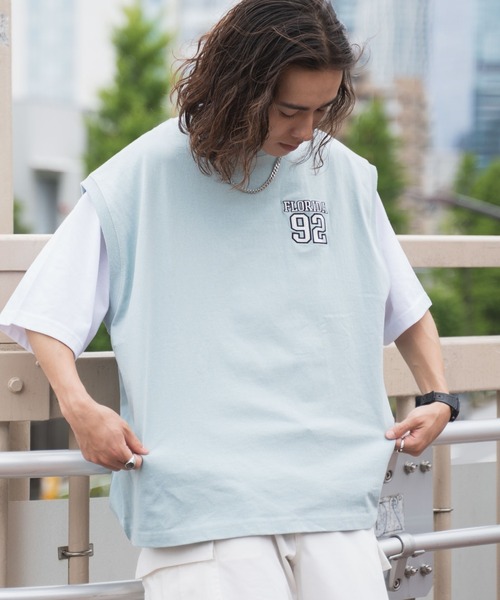 WEGO（ウィゴー）の「WEGO/【3点セット】アクセ付きアンサンブルカットベストT（アンサンブル・メンズ・ブラック/サックスブルー/ダークグリーン/ダークオレンジ・MEDIUM/LARGE）」の4枚目の写真