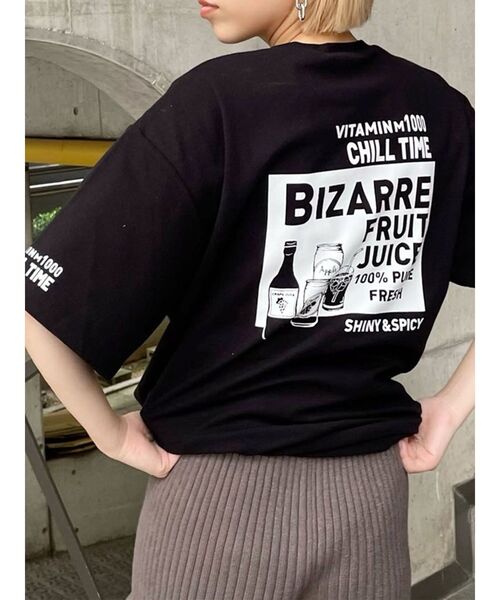 MURUA(ムルーア)の「ジューススクエアステッカーTシャツ(Tシャツ/カットソー・レディース・ホワイト/ブラック・FREE)」の2枚目の写真