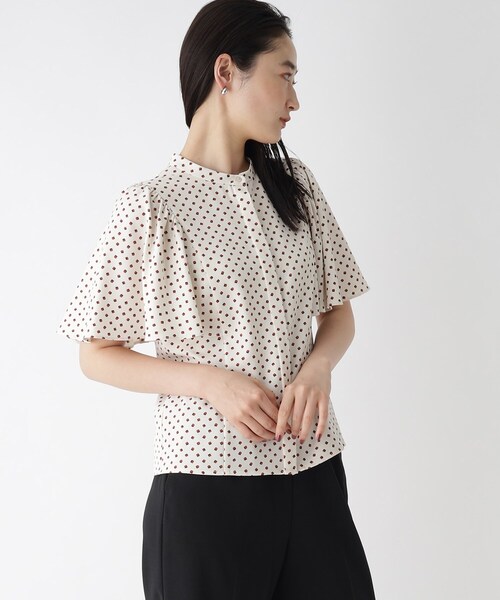 OPAQUE.CLIP（オペークドットクリップ）の「◆フレアスリーブ バンドカラーブラウス【イージーケア/洗濯機洗い可】（シャツ/ブラウス・レディース・ホワイト系3/ブラック/ネイビー系/グリーン・38/42/40）」の15枚目の写真