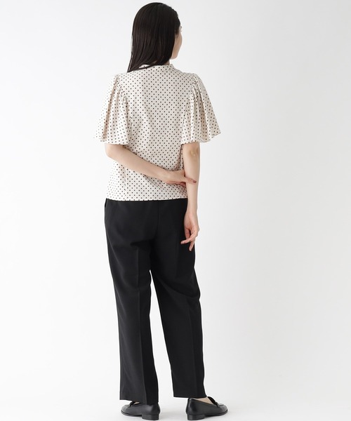 OPAQUE.CLIP（オペークドットクリップ）の「◆フレアスリーブ バンドカラーブラウス【イージーケア/洗濯機洗い可】（シャツ/ブラウス・レディース・ホワイト系3/ブラック/ネイビー系/グリーン・38/42/40）」の14枚目の写真