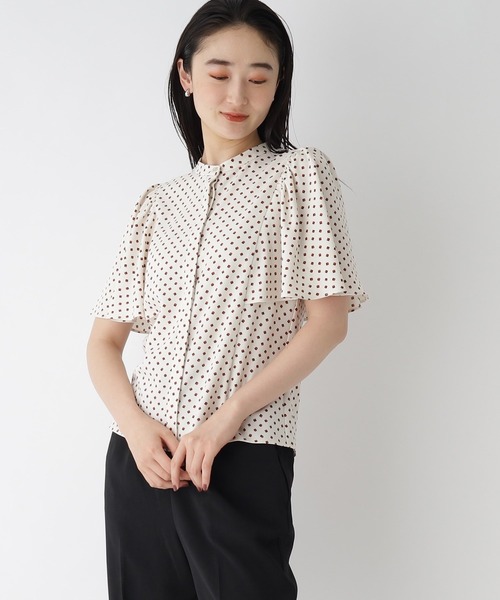 OPAQUE.CLIP（オペークドットクリップ）の「◆フレアスリーブ バンドカラーブラウス【イージーケア/洗濯機洗い可】（シャツ/ブラウス・レディース・ホワイト系3/ブラック/ネイビー系/グリーン・38/42/40）」の16枚目の写真