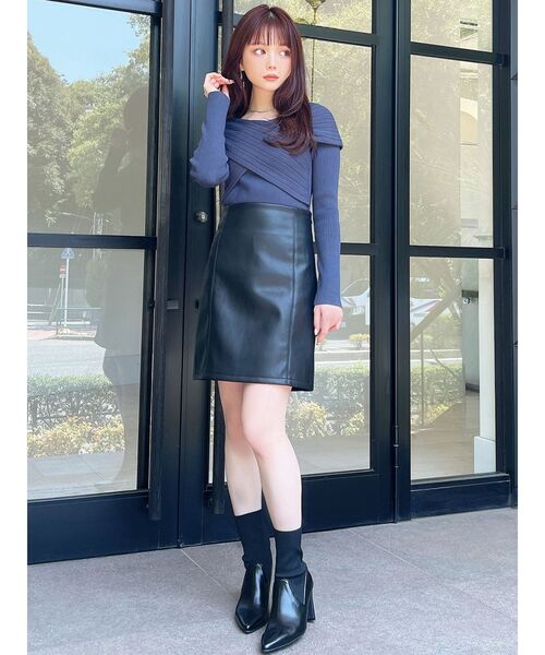 RESEXXY(リゼクシー)の「シンセティックレザーミニスカート【セットアップ着用可能】(スカート・レディース・ブラック/グリーン/ベージュ・FREE)」の9枚目の写真