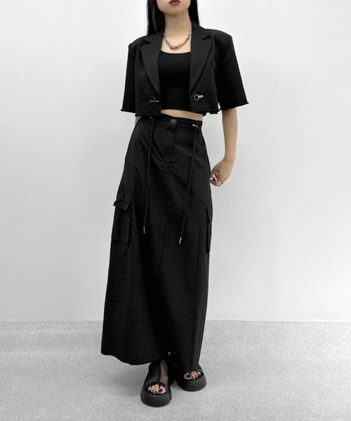 LVEU.(ラブユ.)の「Drawcord cargo skirt / ドローコードカーゴスカート(スカート・レディース・ブラック・FREE)」の4枚目の写真