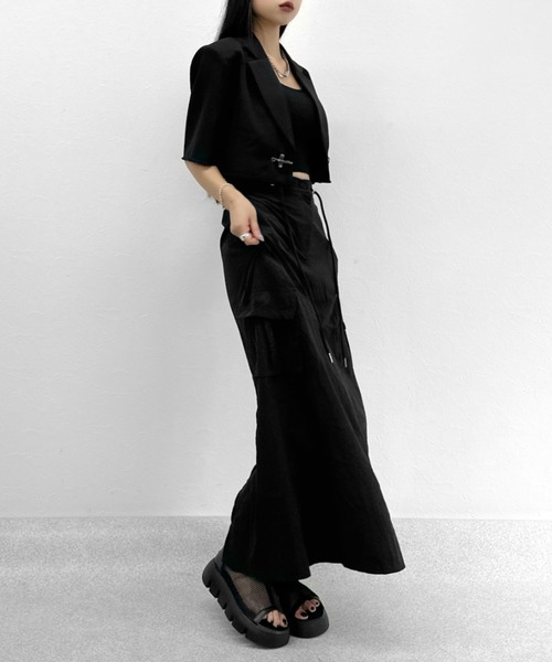 LVEU.(ラブユ.)の「Drawcord cargo skirt / ドローコードカーゴスカート(スカート・レディース・ブラック・FREE)」の5枚目の写真