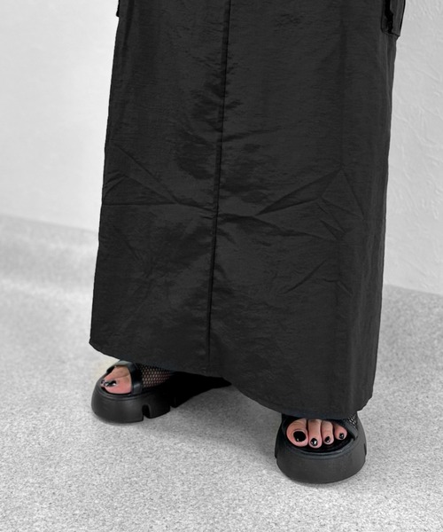LVEU.(ラブユ.)の「Drawcord cargo skirt / ドローコードカーゴスカート(スカート・レディース・ブラック・FREE)」の17枚目の写真
