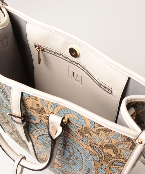 U（ユー）の「ペイズリー ジュリアングル トートバッグ Lサイズ A4対応（トートバッグ・レディース・ブルー/ベージュ/グリーン系その他/クリーム・FREE）」の14枚目の写真