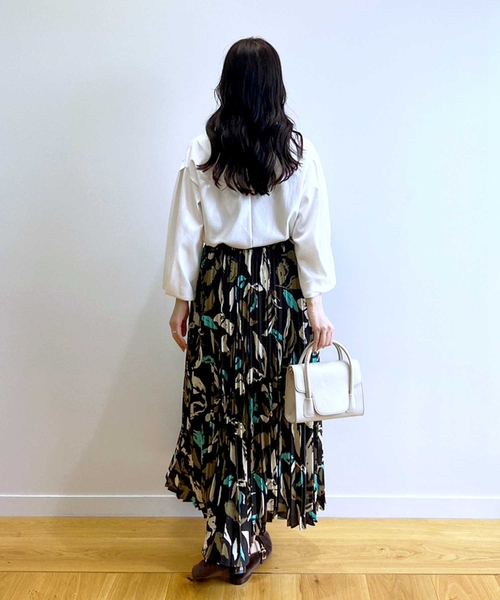 OPAQUE.CLIP(オペークドットクリップ)の「◆ボタニカルプリントプリーツスカート【洗濯機洗い可】(スカート・レディース・ブラック系/ダークブラウン系・38/40)」の9枚目の写真