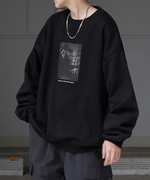 Confirm(コンファーム)の「ワンポイントロゴ / フォトプリント / Shadowガールプリント ビッグシルエット 裏起毛プルオーバースウェット ユニセックス【Confirm】(スウェット・メンズ・ホワイト/ブラック/杢グレー/ホワイト系その他/ブラック系その他/グレー系その他/ブラック系その他2/グレー系その他2/グレー系2・M/L)」の4枚目の写真