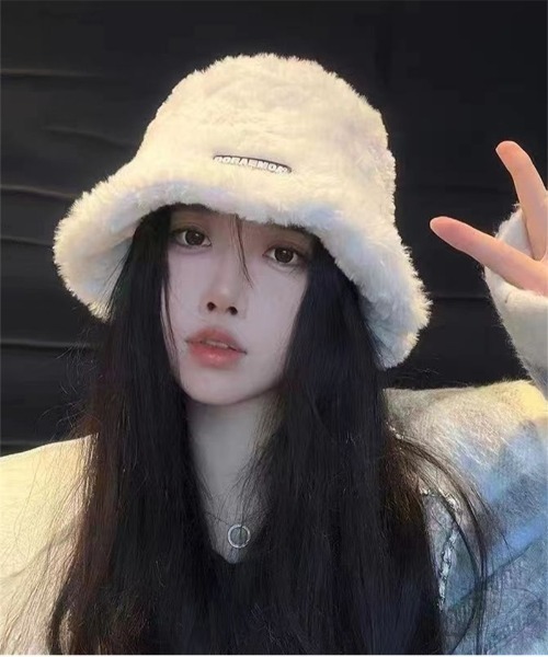 Ritzy（リッツィー）の「もこもこ ワンポイントプレートバケットハット（ハンチング/ベレー帽・レディース・ベージュ/ホワイト/ブラック・FREE）」の4枚目の写真