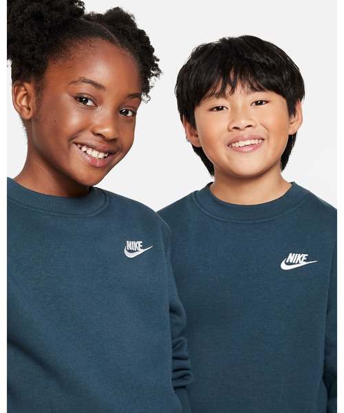 NIKE(ナイキ)の「《NIKEアパレル》YTH NSW クラブ LBRフリースL/Sクルー(スウェット・キッズ・ブラック/レッド系その他/ベージュ系その他/グリーン系その他/オレンジ/オリーブ/グレー/ブルー/レモンイエロー/オレンジ系/レッド系その他2/ピンク/ライトインディゴブルー/ブラウン系その他・140/150/160/130/170)」の16枚目の写真