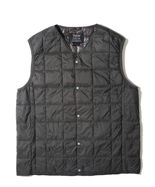 TAION（タイオン）の「【TAION / タイオン】V NECK BUTTON DOWN VEST / インナーダウンベスト TAION-001（ダウンベスト・メンズ・ブラック/グレー/サンドベージュ/ネイビー/チャコールグレー/カーキ/セージグリーン/その他/カモフラージュ/その他2/その他1・X-LARGE/MEDIUM/LARGE/XX-LARGE/SMALL）」の14枚目の写真
