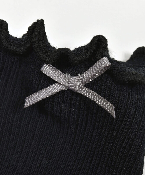 BeBe Petits Pois Vert（ベベプチポワヴェール）の「【店舗限定】メロウリボンソックス(15~24cm)（ソックス/靴下・キッズ・ホワイト/ブラック・L/M/XL）」の11枚目の写真