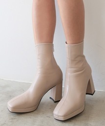 AMBIENT（アンビエント）の「バックジップショートブーツ（ブーツ）」