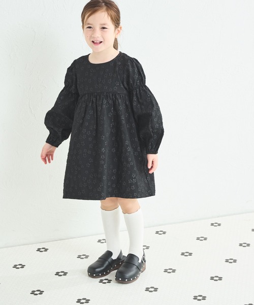 pairmanon（ペアマノン）の「ふくれジャガード ボリューム袖 花柄ワンピース（ワンピース・キッズ・ピンク/ブラック/アイボリー/ブラック系その他/グリーン系その他・120/140/100/90/110/130/150）」の11枚目の写真