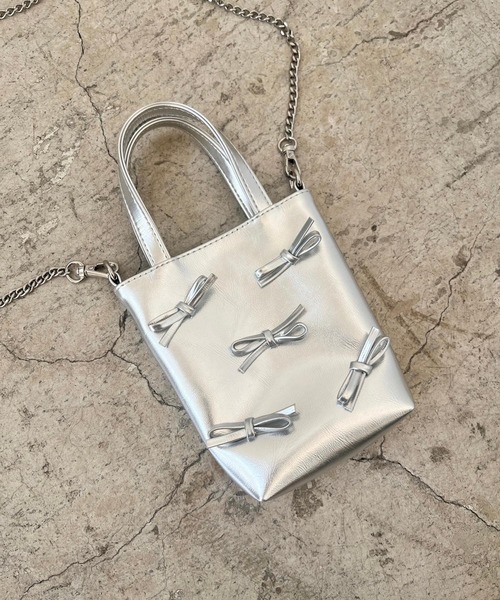 【極美品】 銀座かねまつ アクセサリーポーチ リボン ハンドバッグ ロゴ Me%（ミィパーセント）の「リボンポーチショルダー 103419（ショルダー