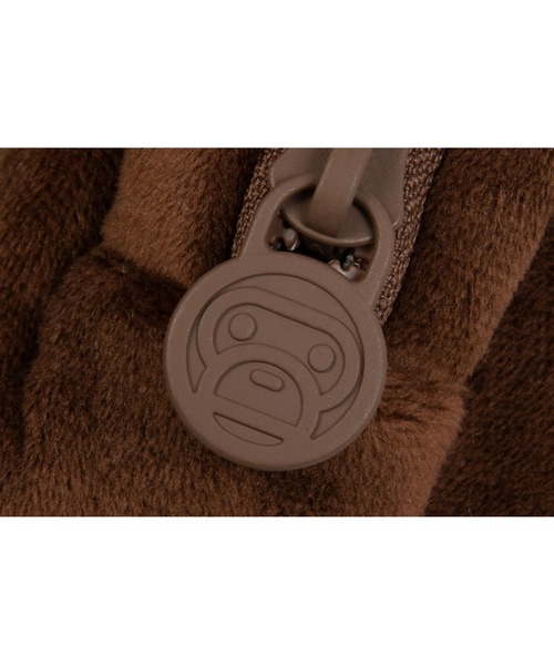 A BATHING APE（アベイシングエイプ）の「BABY MILO PLUSH BACKPACK（ショルダーバッグ・メンズ・ブラウン・FREE）」の8枚目の写真