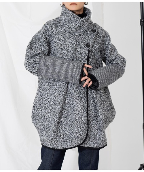 Settimissimo（セッティミッシモ）の「ITALYブークレー コクーン デザイン ニットコート（その他アウター・レディース・アイボリー/ブラック/ホワイト×ブラック・FREE）」の2枚目の写真