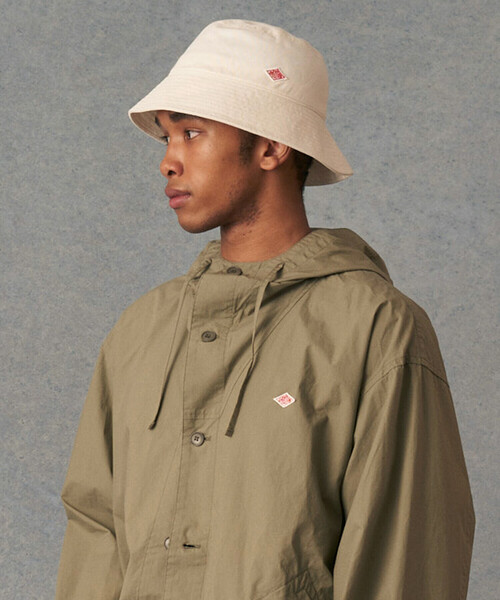 DANTON(ダントン)の「COTTON TWILL BUCKET HAT(ハット・レディース・キャメル/オフホワイト/ブラック/カーキ/ライトブルー・F)」の7枚目の写真