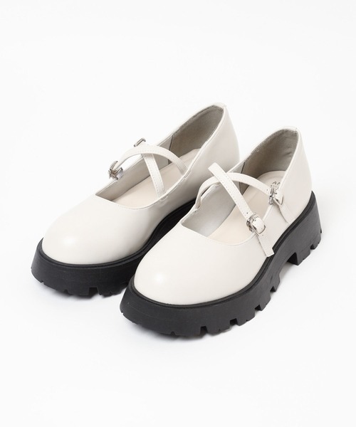 GLOBAL WORK（グローバルワーク）の「厚底メリージェーン/AND YUA ANY/991674（ドレスシューズ・キッズ・アイボリー/ブラック・SMALL/MEDIUM/LARGE）」の17枚目の写真